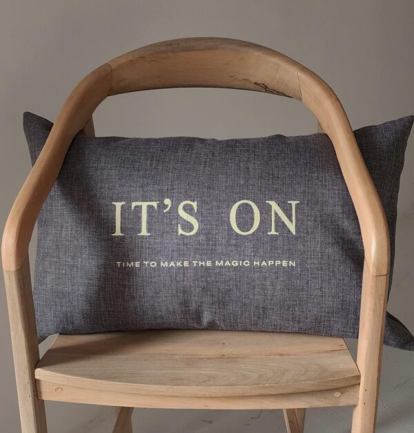 IT'S ON GRIS FUNDA XL