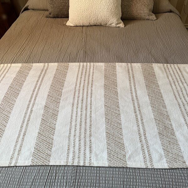 BELEN BEIGE PIE DE CAMA