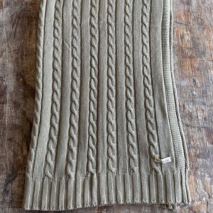 ALANIS TRENZA OLIVA PIE DE CAMA