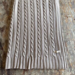 ALANIS TRENZA TOSTADO PIE DE CAMA